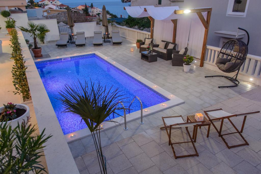 Apartments Villa Atlantis Трогир Экстерьер фото