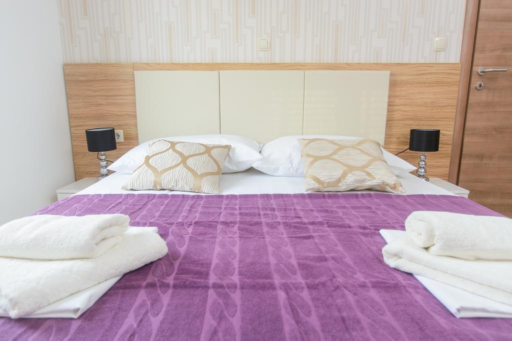 Apartments Villa Atlantis Трогир Экстерьер фото