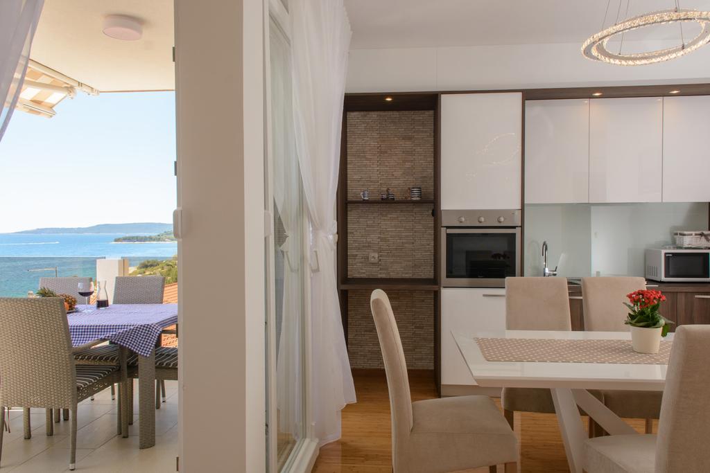 Apartments Villa Atlantis Трогир Экстерьер фото