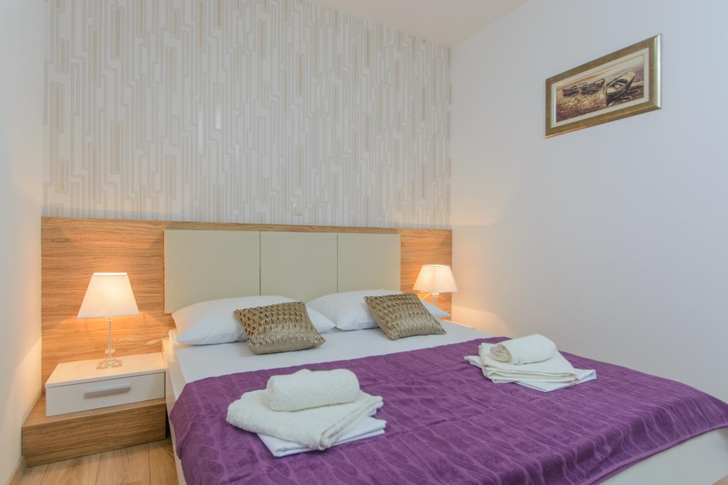 Apartments Villa Atlantis Трогир Экстерьер фото