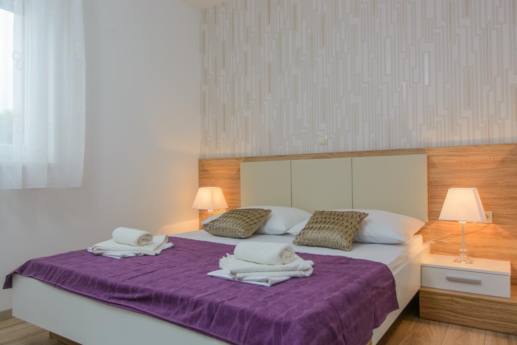Apartments Villa Atlantis Трогир Экстерьер фото