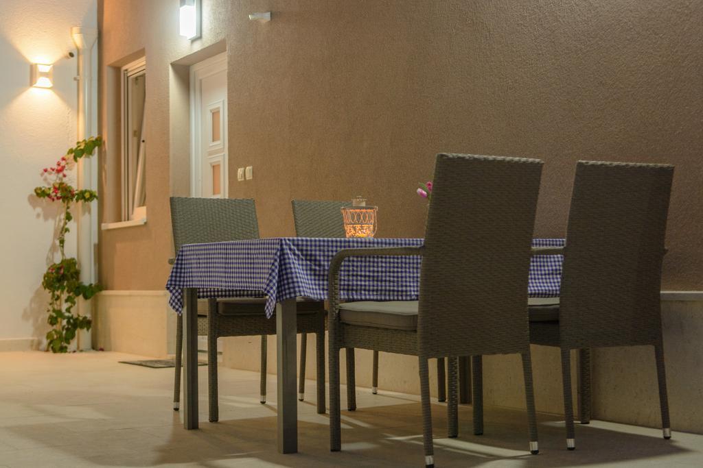 Apartments Villa Atlantis Трогир Экстерьер фото