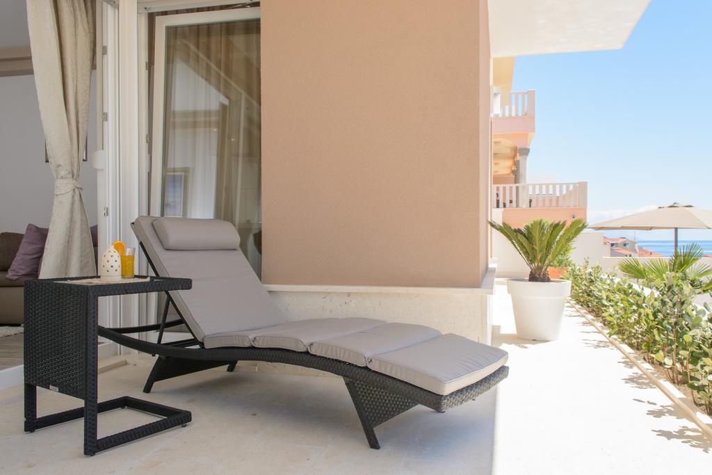 Apartments Villa Atlantis Трогир Экстерьер фото